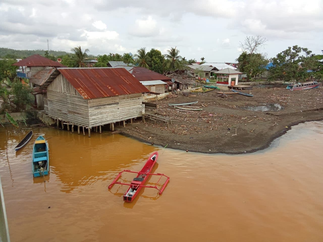 dinilai-omong-kosong-lbh-marimoi-kecam-pernyataan-dlh-provinsi-malut