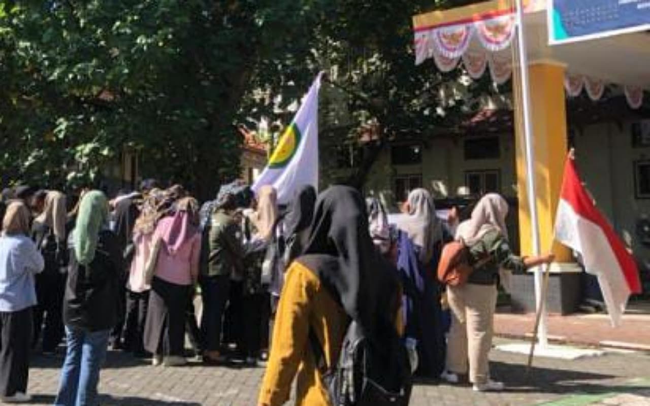 sebut-kuda-cuki-dan-dugaan-pungli-oknum-dosen-fkip-unkhair-didemo-mahasiswa