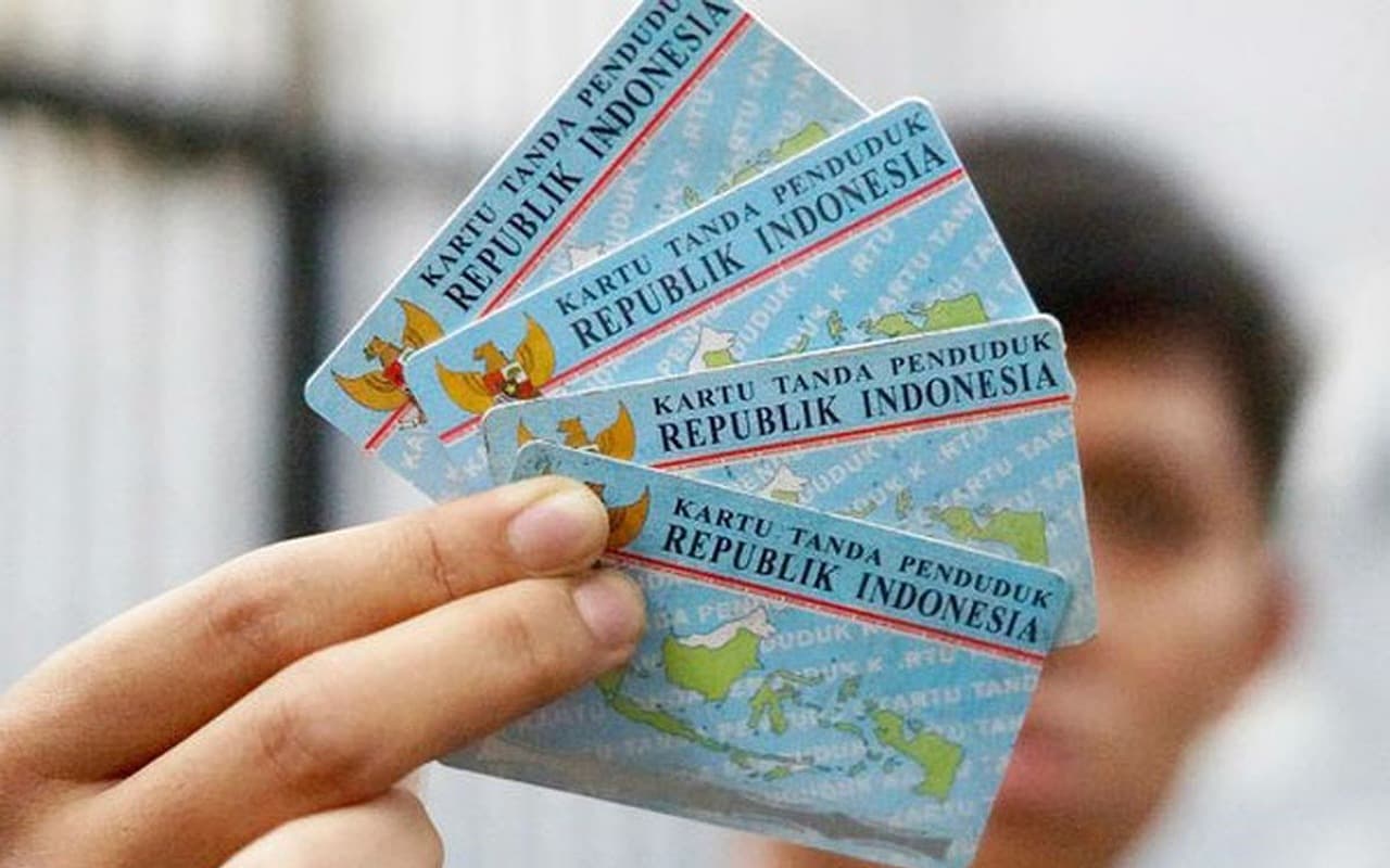 ini-alasan-dukcapil-sula-pinjam-blangko-e-ktp-di-ternate