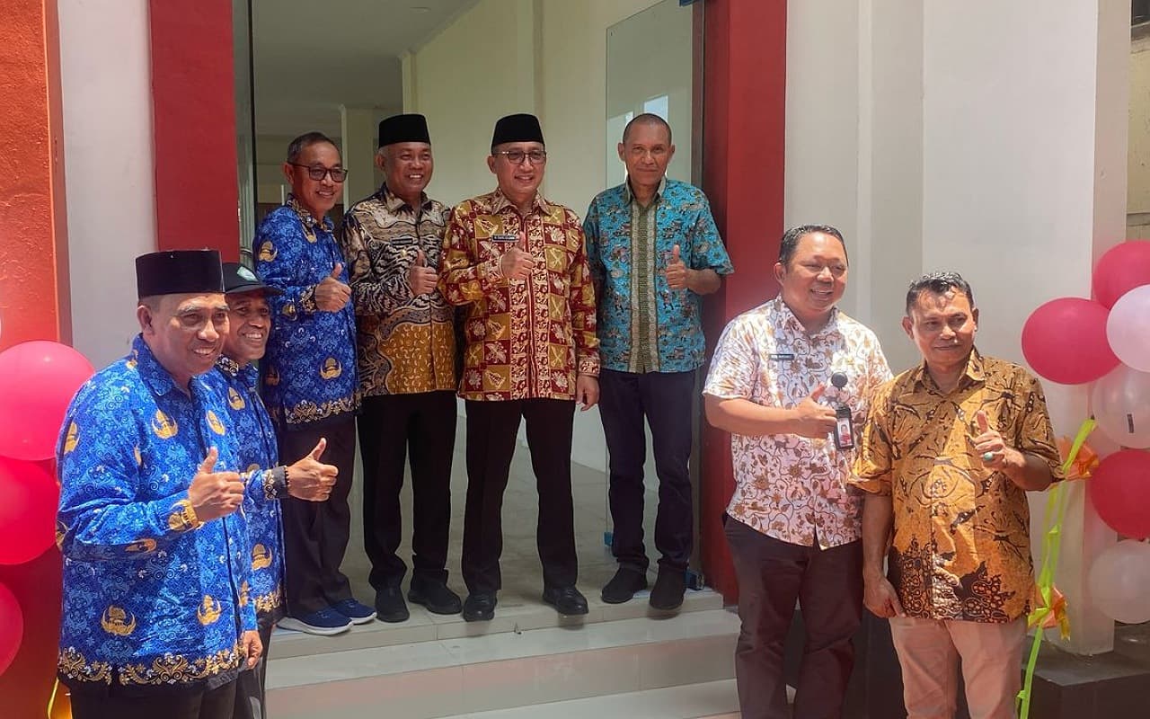 perpustakaan-taranoate-diresmikan-wali-kota-ternate-gaungkan-pengembangan-sdm