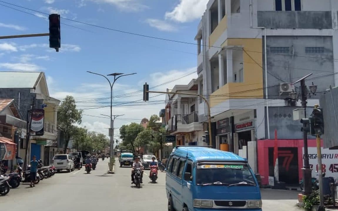 pengendara-minta-traffic-light-difungsikan-kadishub-sula-hanya-diam